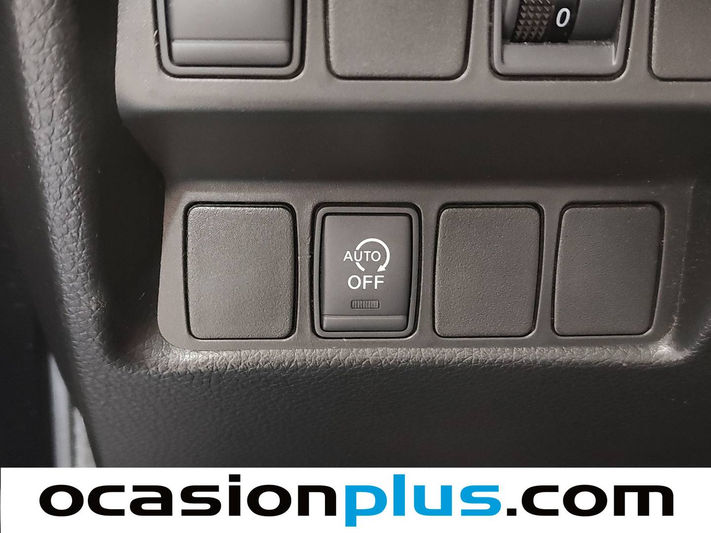 Extras y acabados del Nissan QASHQAI Nissan Qashqai 1.5 dCi S&S Acenta 4x2 (110 CV)