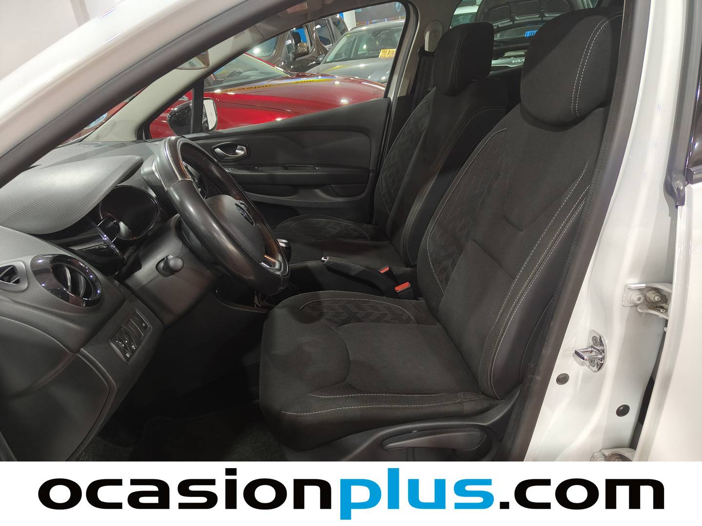 Foto asientos delanteros Renault Clio Renault Clio Limited TCe (90 CV)