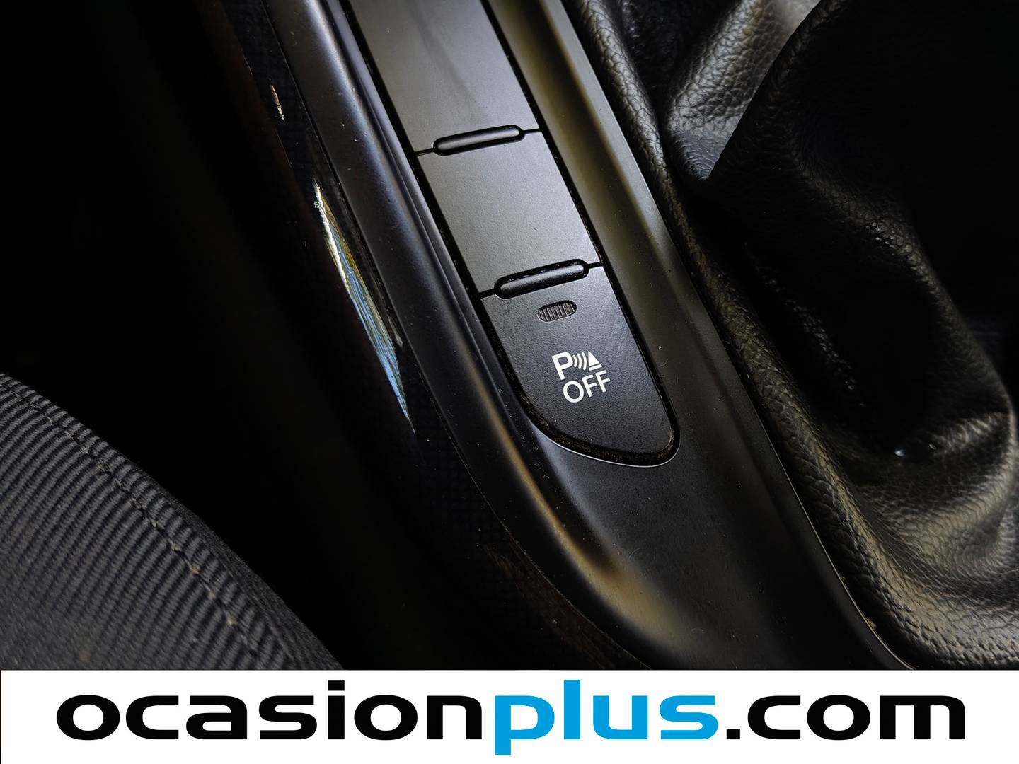 Acabados KIA Carens KIA Carens 1.6 GDi Drive (135 CV)