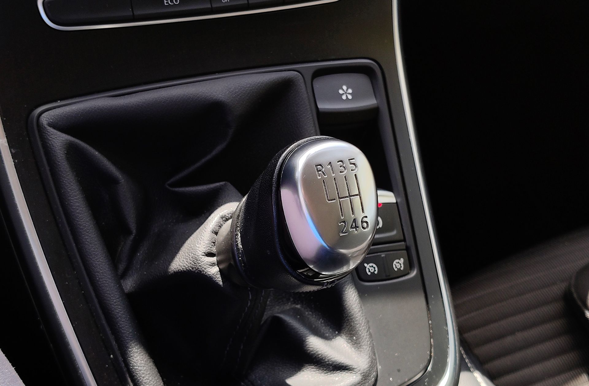 Renault Grand Scénic Zen TCe GPF 7 plazas - foto 5