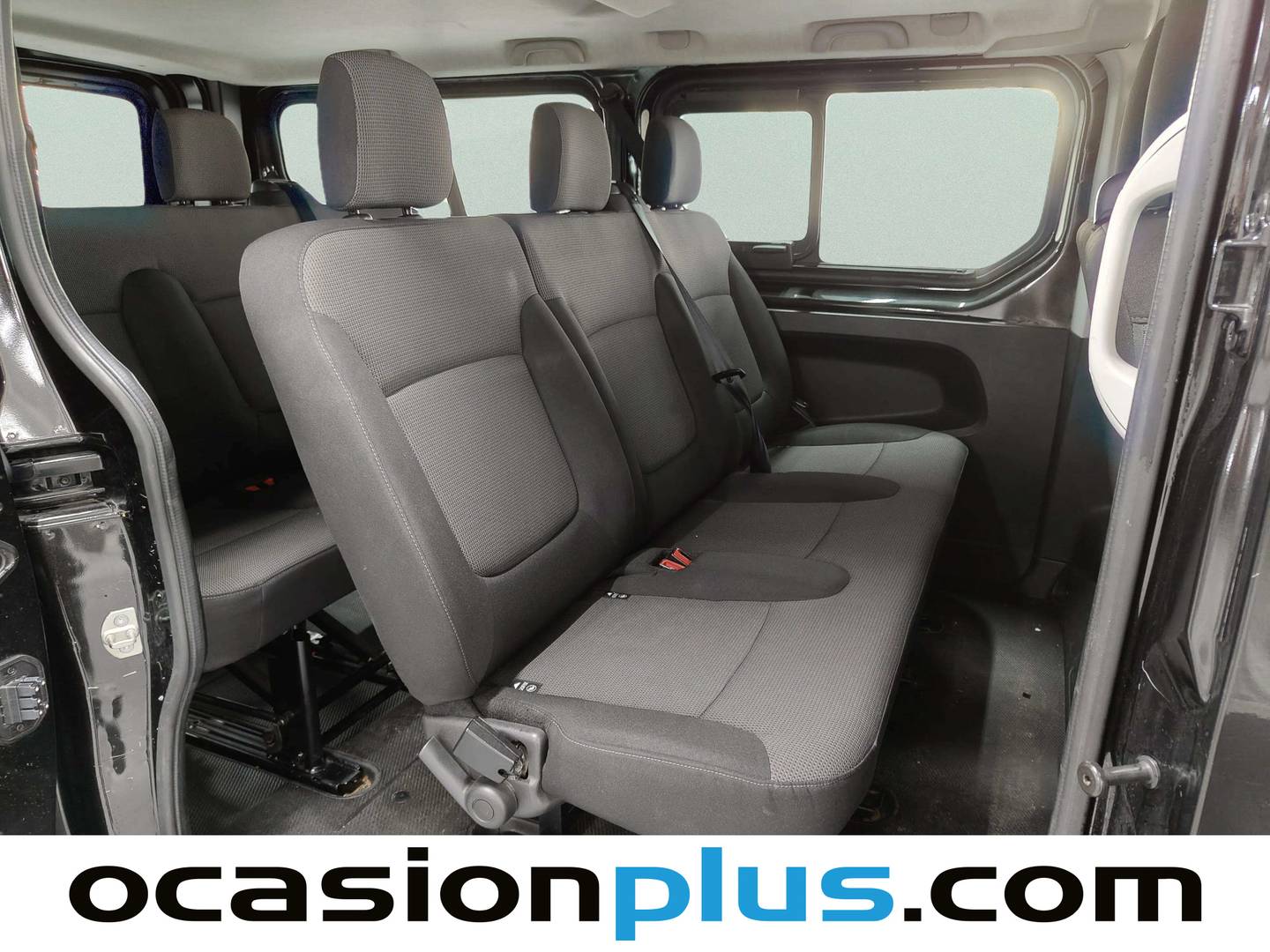 Foto Nissan Primastar Nissan Primastar 2.0 dCi L2H1 Go (150 CV) 9 Plazas siete plazas