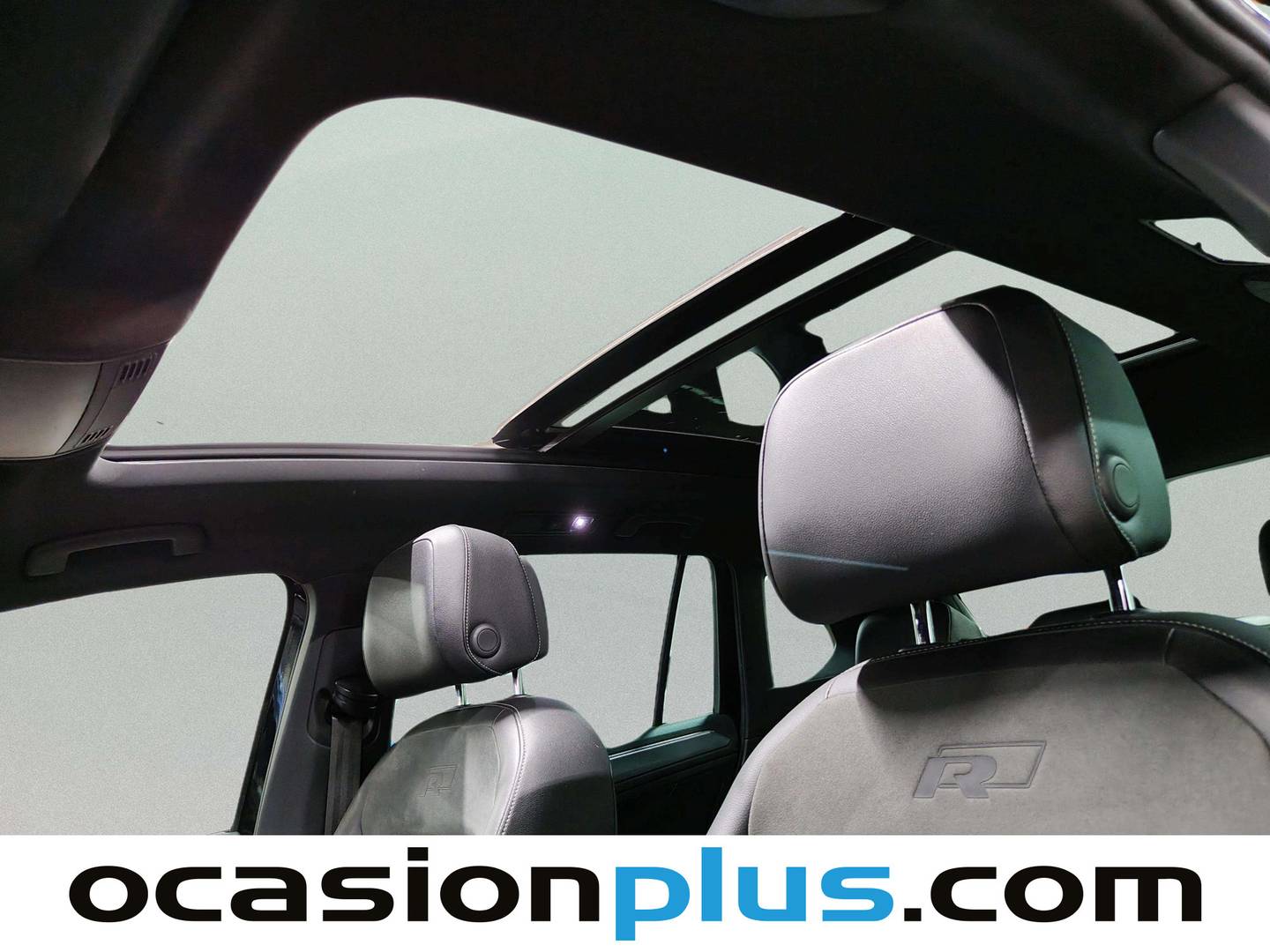 Extras y acabados del Volkswagen Tiguan Volkswagen Tiguan 2.0 TDI (150 CV) DSG Pack R-Line