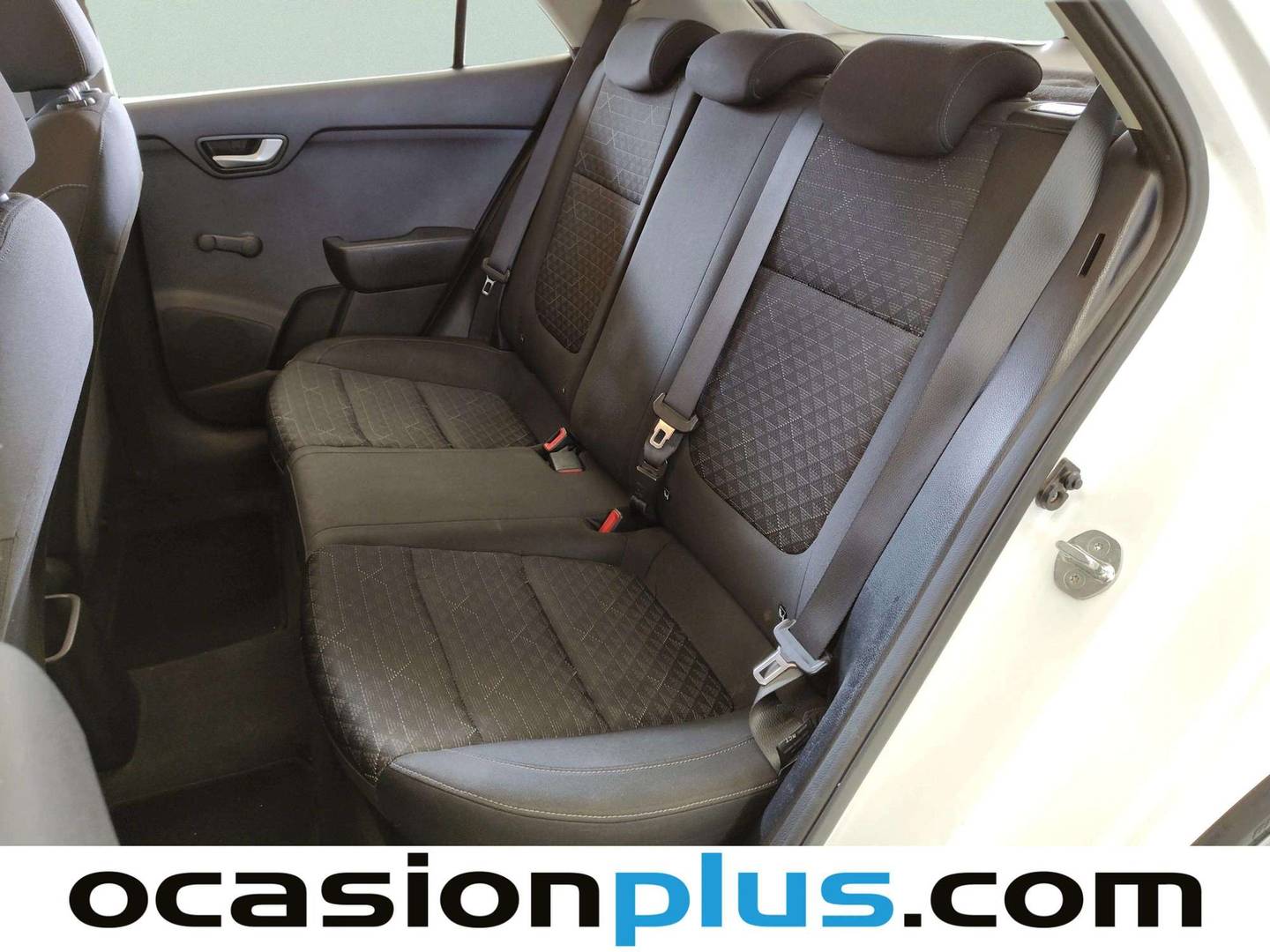 Foto asientos traseros KIA Rio Kia Rio 1.2 CVVT Concept (84 CV)