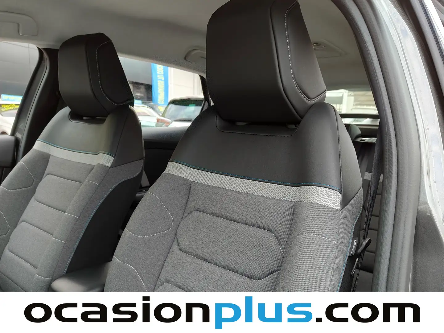 Foto Citroën C4 Citroen C4 Hybrid 136 e-DCS6 Plus