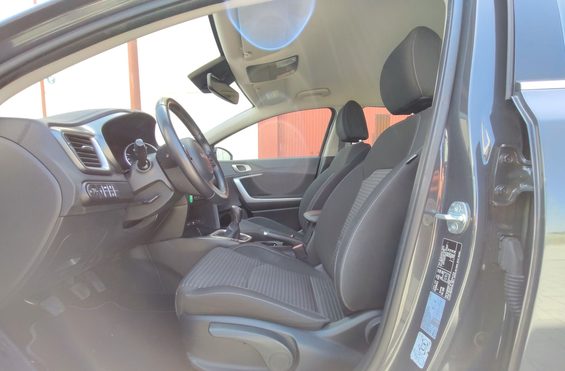 Kia Ceed 1.6 MHEV iMT Drive - foto 11