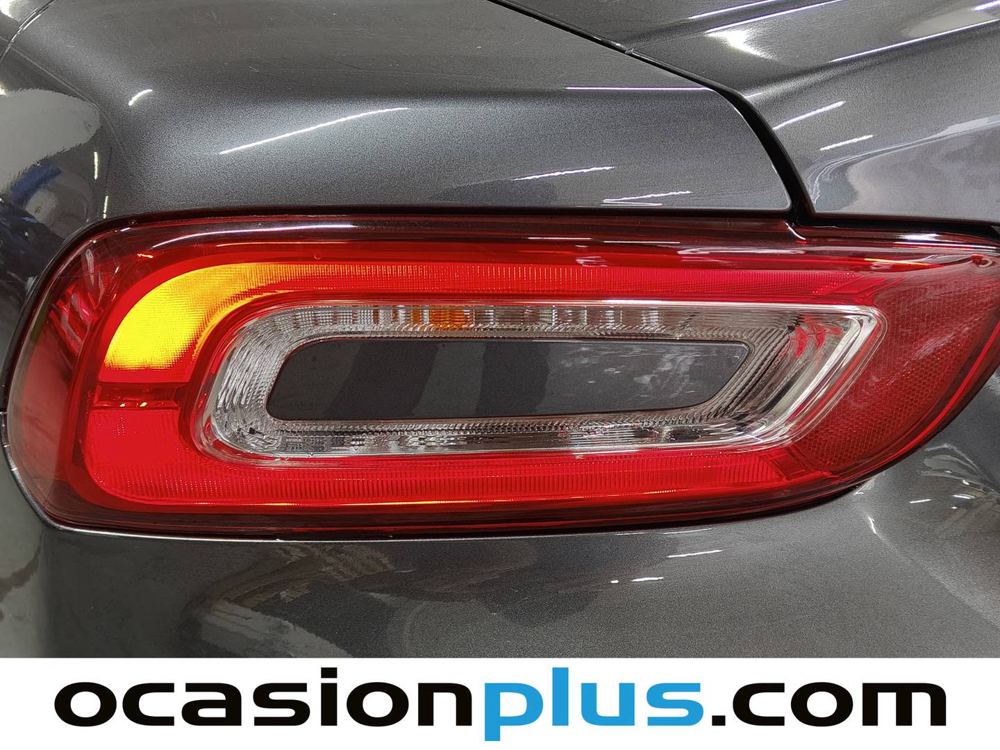 Foto Fiat 124 Spider Fiat 124 Spider 1.4 Multiair Cabrio Lusso (140 CV)