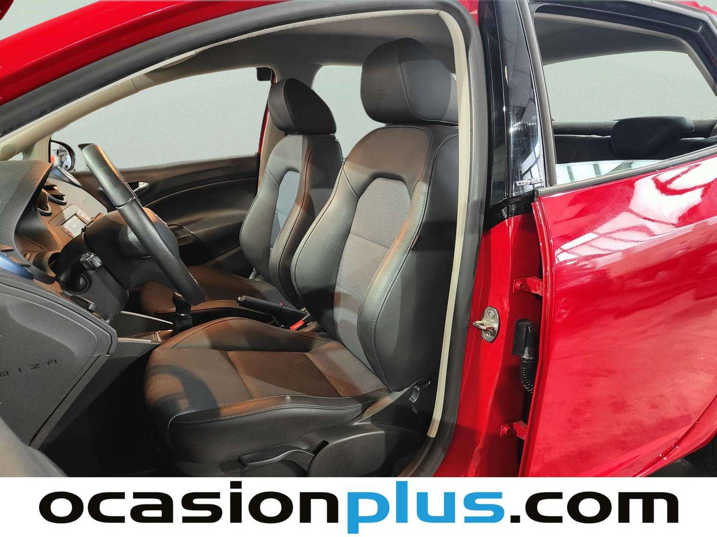 Foto asientos delanteros Seat Ibiza SEAT Ibiza 1.2 TSI Style Connect (90 CV)