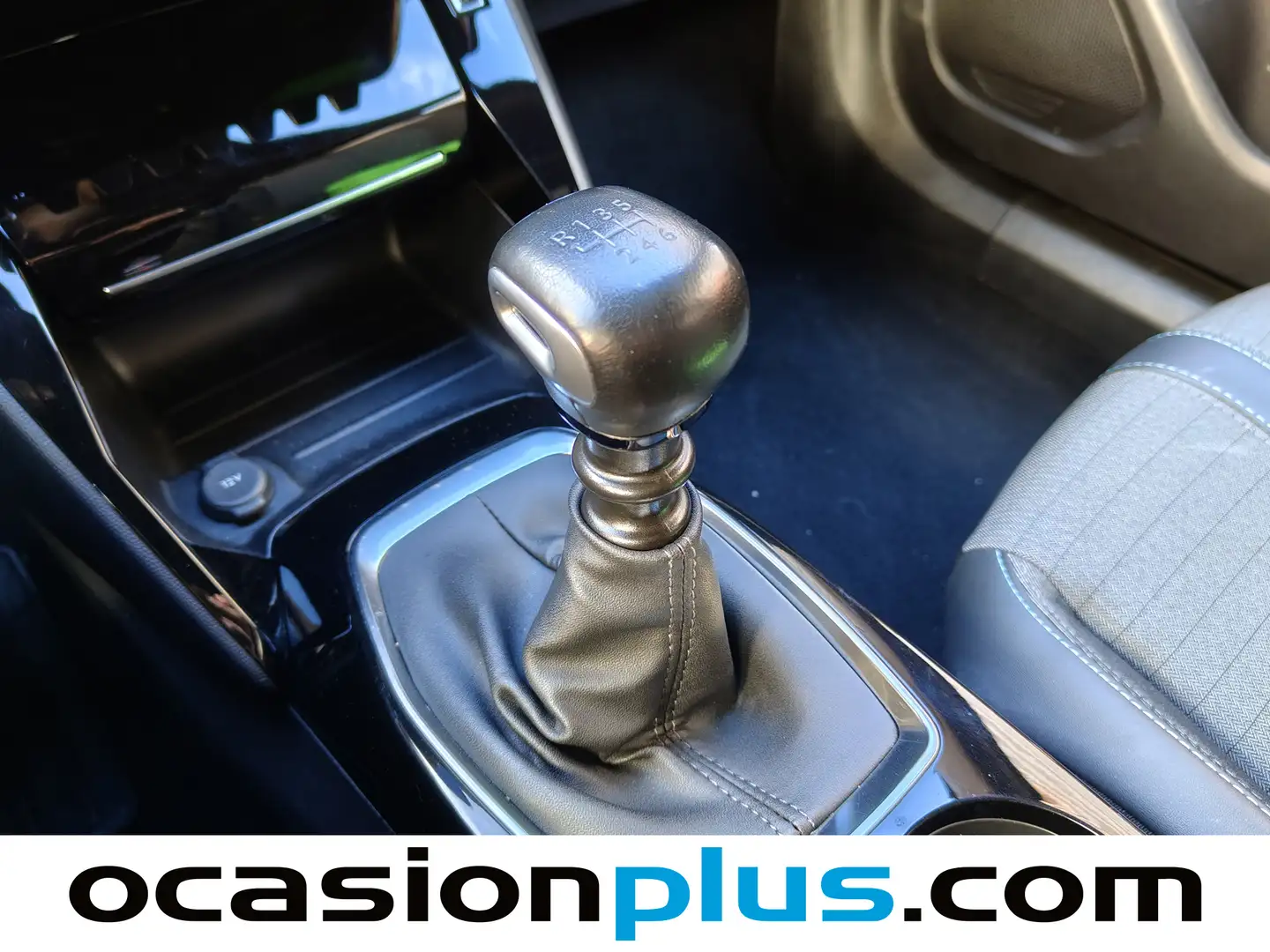 Foto Peugeot 2008 Peugeot 2008 PureTech 100 S&S Allure (100 CV)