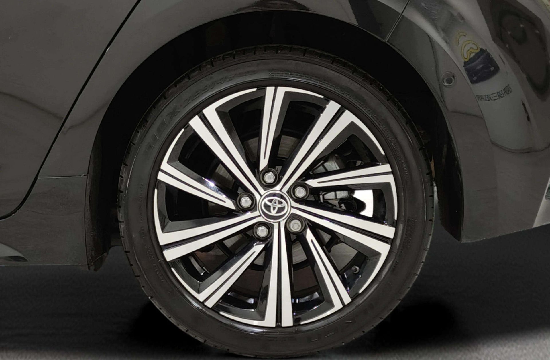Toyota Corolla 140H Style Edition - foto 35