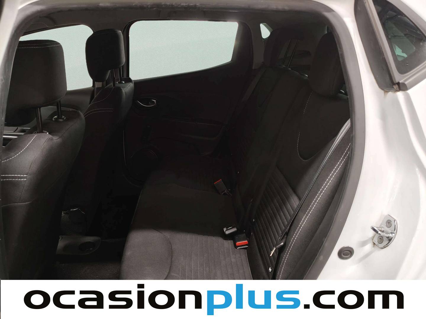Foto asientos traseros Renault Clio Renault Clio Limited 1.2 16v (75 CV)