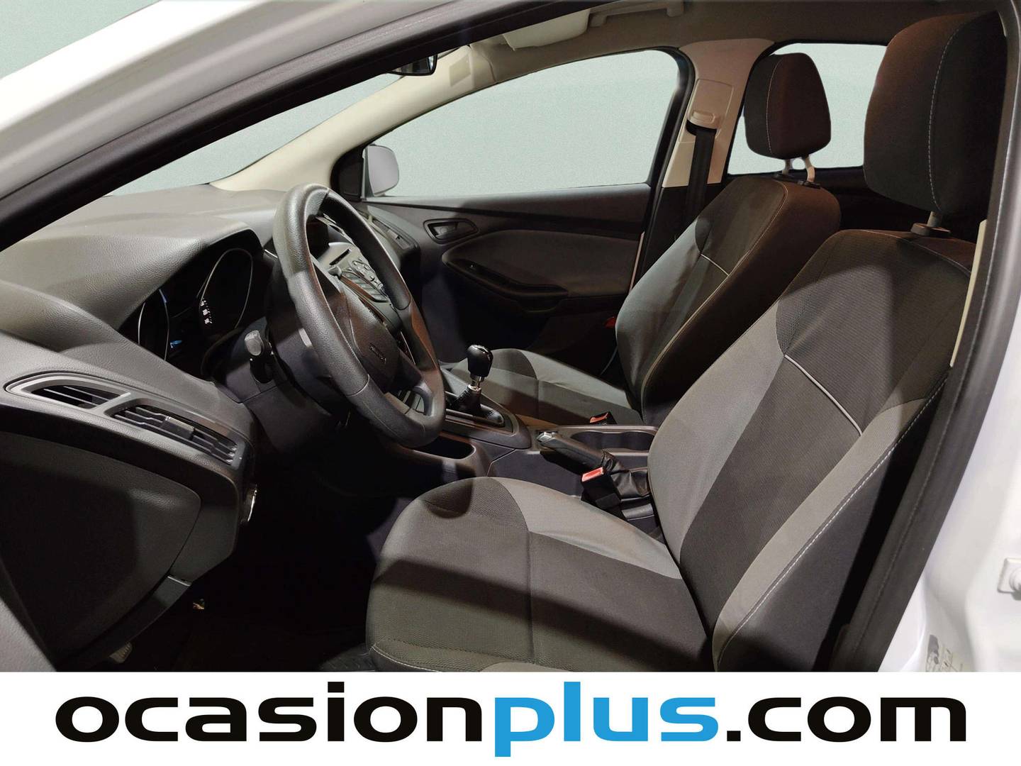 Foto asientos delanteros Ford Focus Ford Focus 1.6 TDCi Urban (95 CV)