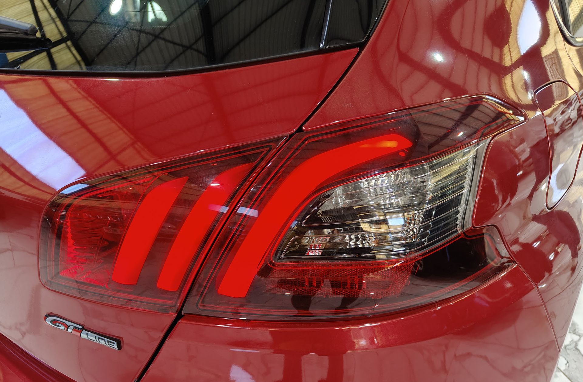 Peugeot 308 PureTech 130 GT Line EAT6 - foto 16
