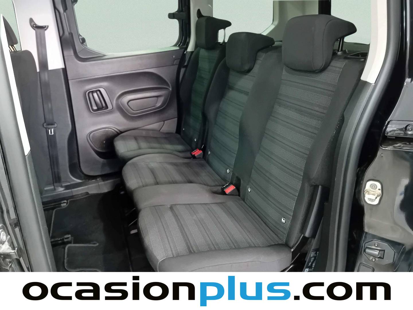 Foto asientos traseros Opel Combo Life Opel Combo Life Life 1.5 TD S&S Edition Plus L (102 CV)