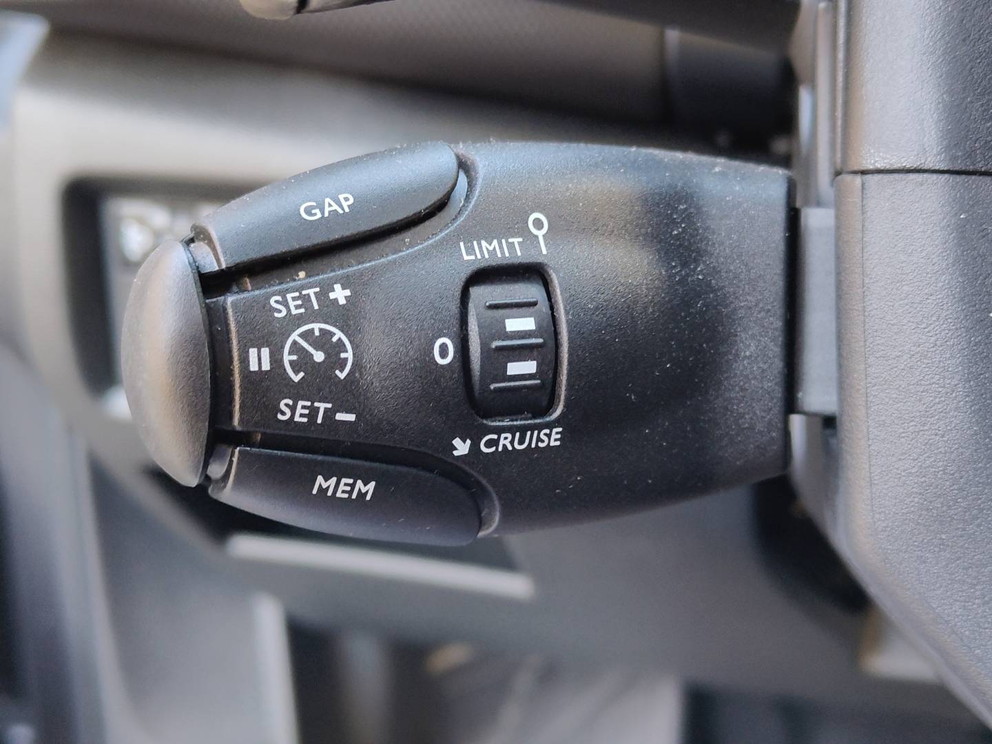 Foto Citroën C5 Aircross Citroen C5 Aircross Plug-in Hybrid 180 Plus e-EAT8  (180 CV)