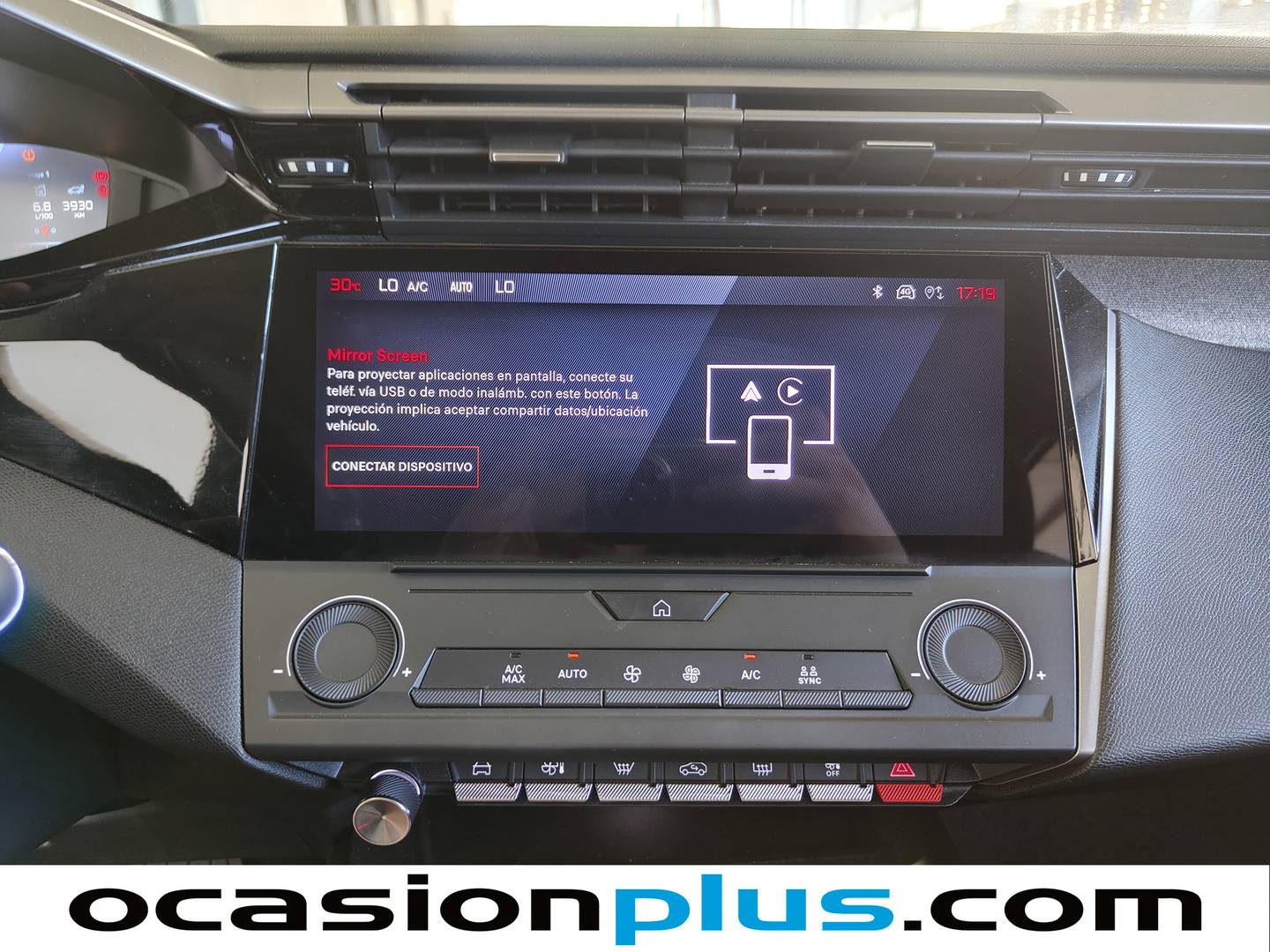 Equipamiento del Peugeot 408 Peugeot 408 Allure Hybrid eDCS6 (136 CV)