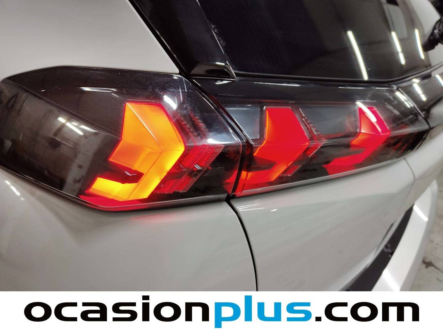 Foto Peugeot 2008 Peugeot 2008 PureTech 130 S&S Allure (130 CV)