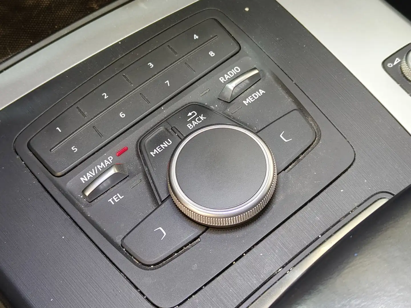 Foto Audi Q5 Audi Q5 Advanced 2.0 TDI quattro (163 CV) S tronic