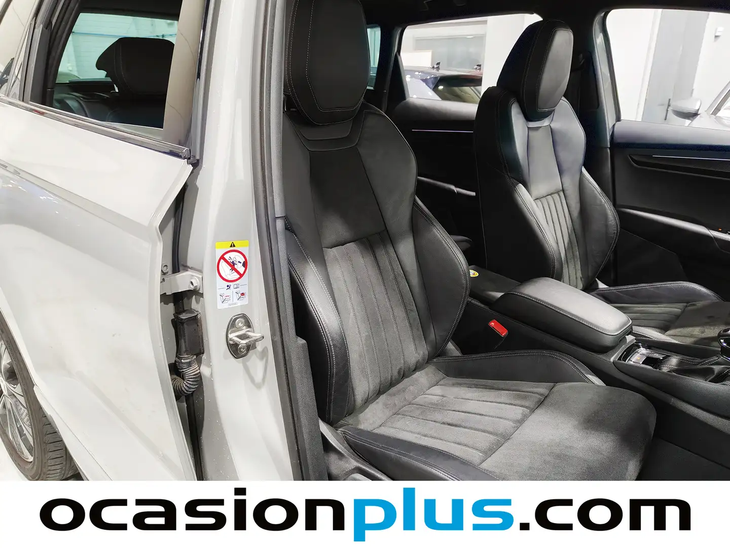 Foto Skoda Karoq Skoda Karoq 1.5 TSI ACT Sportline DSG (150 CV)