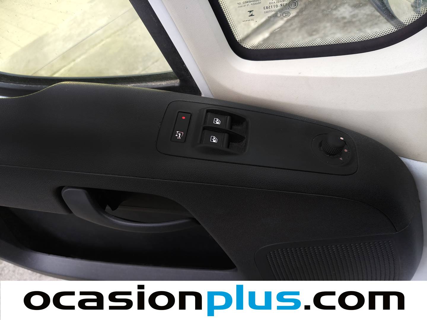 Foto Peugeot Boxer Peugeot Boxer Furgon BlueHDi 140 S&S 335 L3H2 (140 CV)