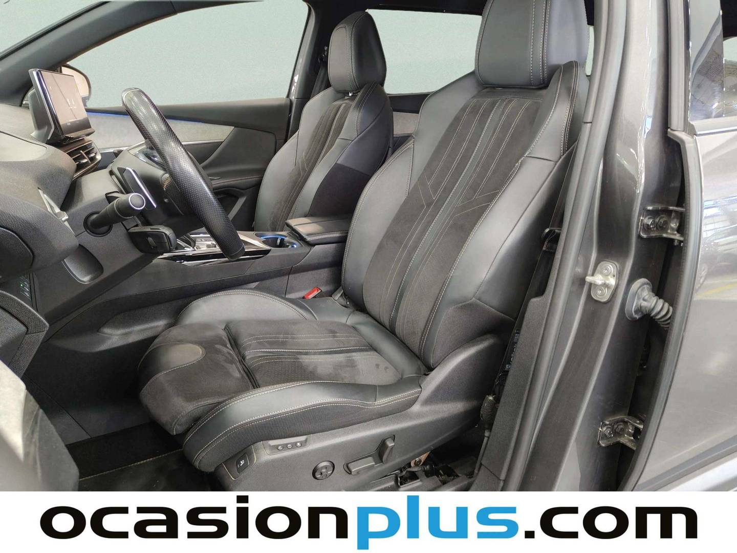 Foto asientos delanteros Peugeot 5008 Peugeot 5008 BlueHDi 180 S&S GT EAT8 (180 CV)7 Plazas