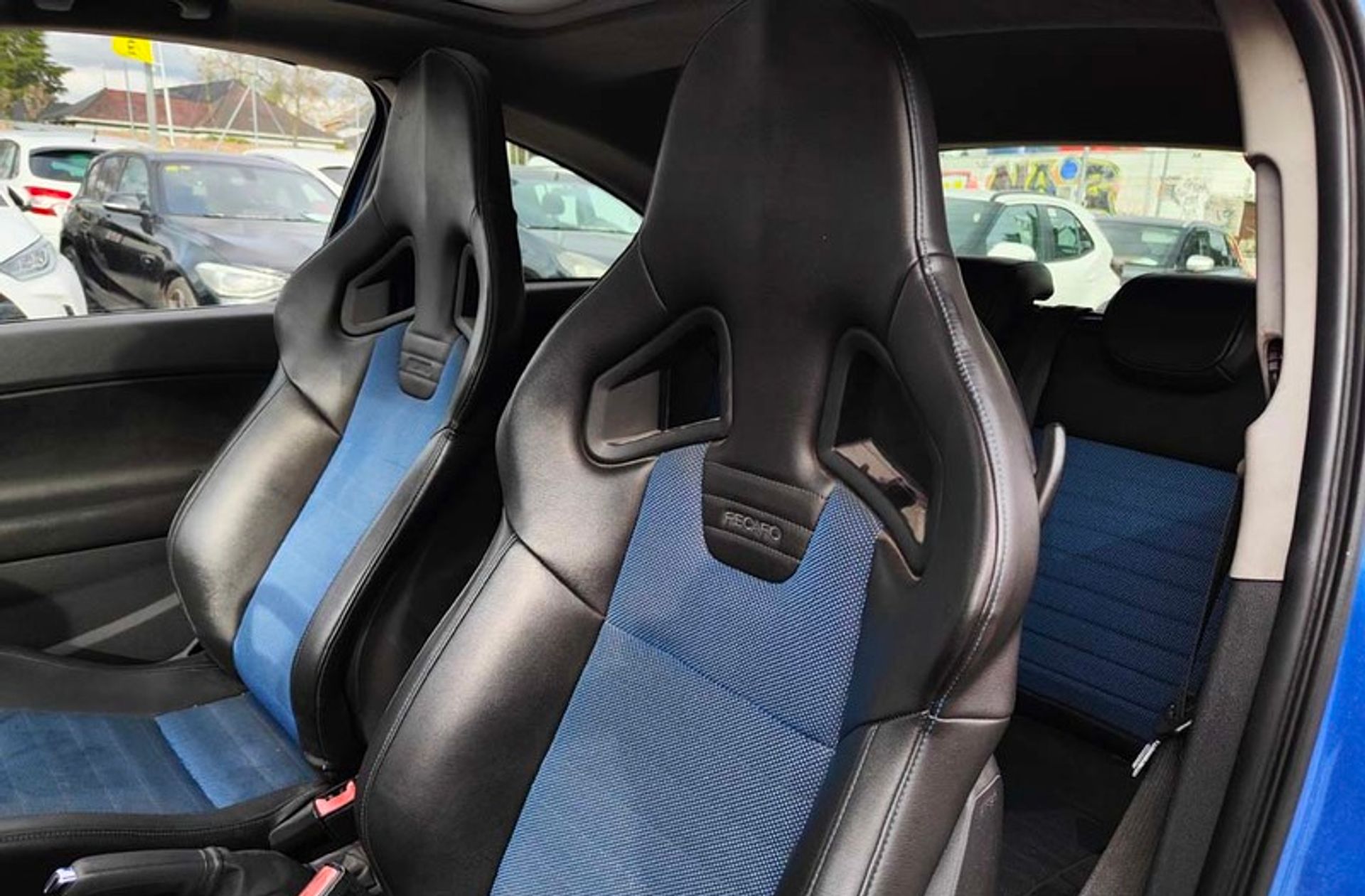 Opel Corsa 1.6 Turbo OPC - foto 6