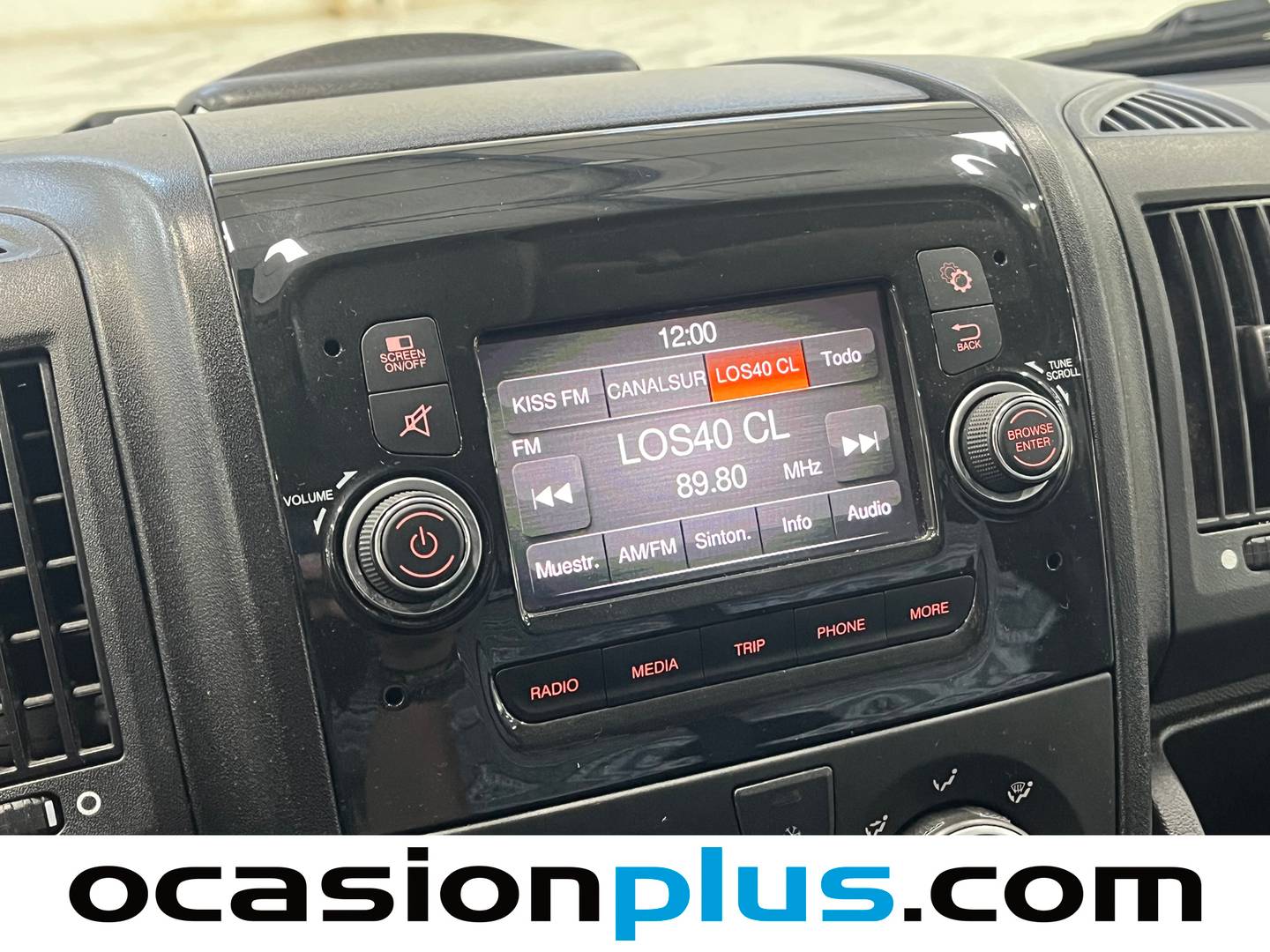 Foto Peugeot Boxer Peugeot Boxer Furgon BlueHDi 140 S&S 335 L2H2  (140 CV)