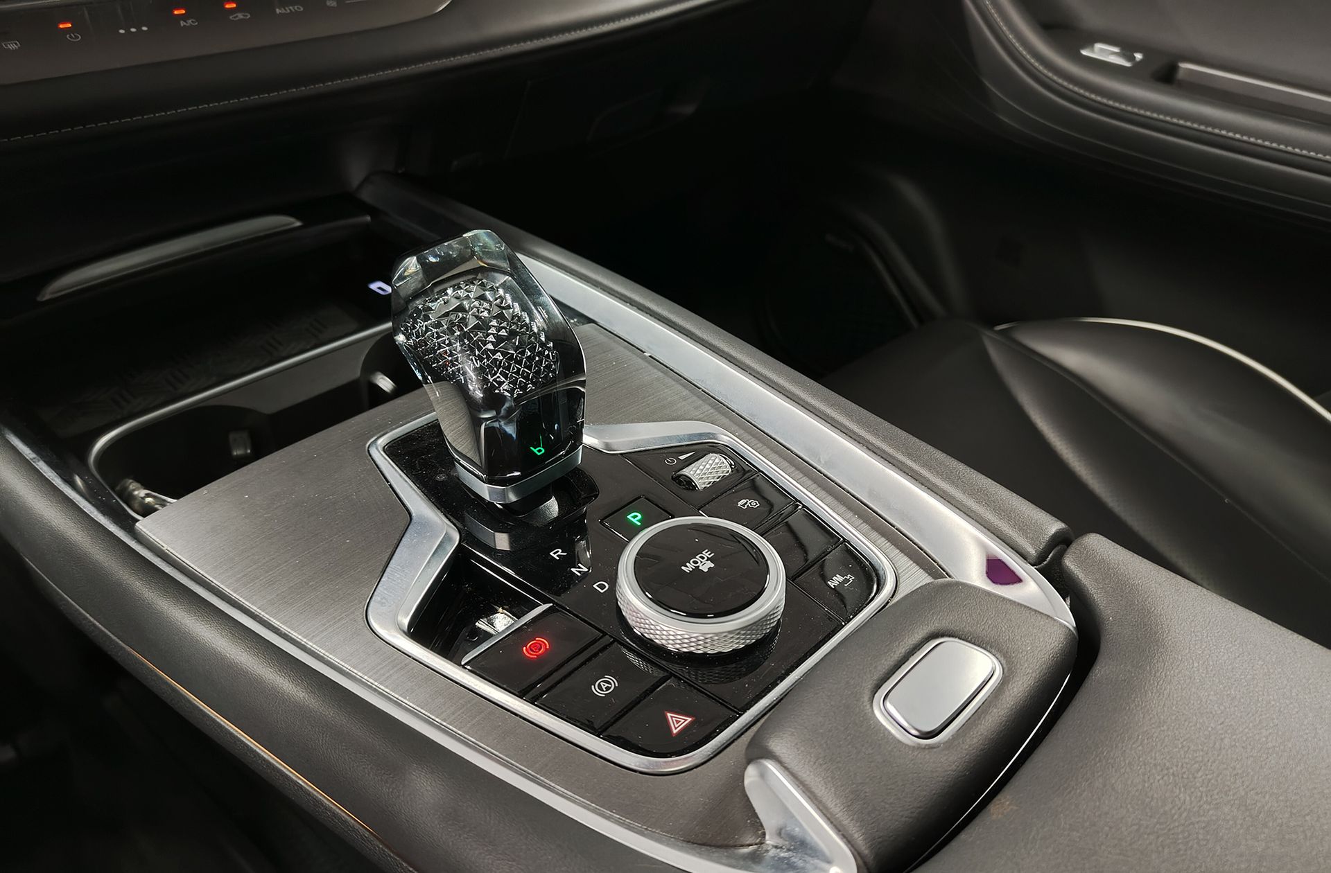 Ebro s700 1.6 T-GDi Luxury 7 DCT - foto 5