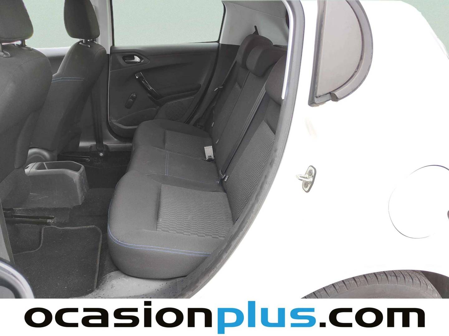 Foto asientos traseros Peugeot 208 Peugeot 208 PureTech Signature (82 CV)