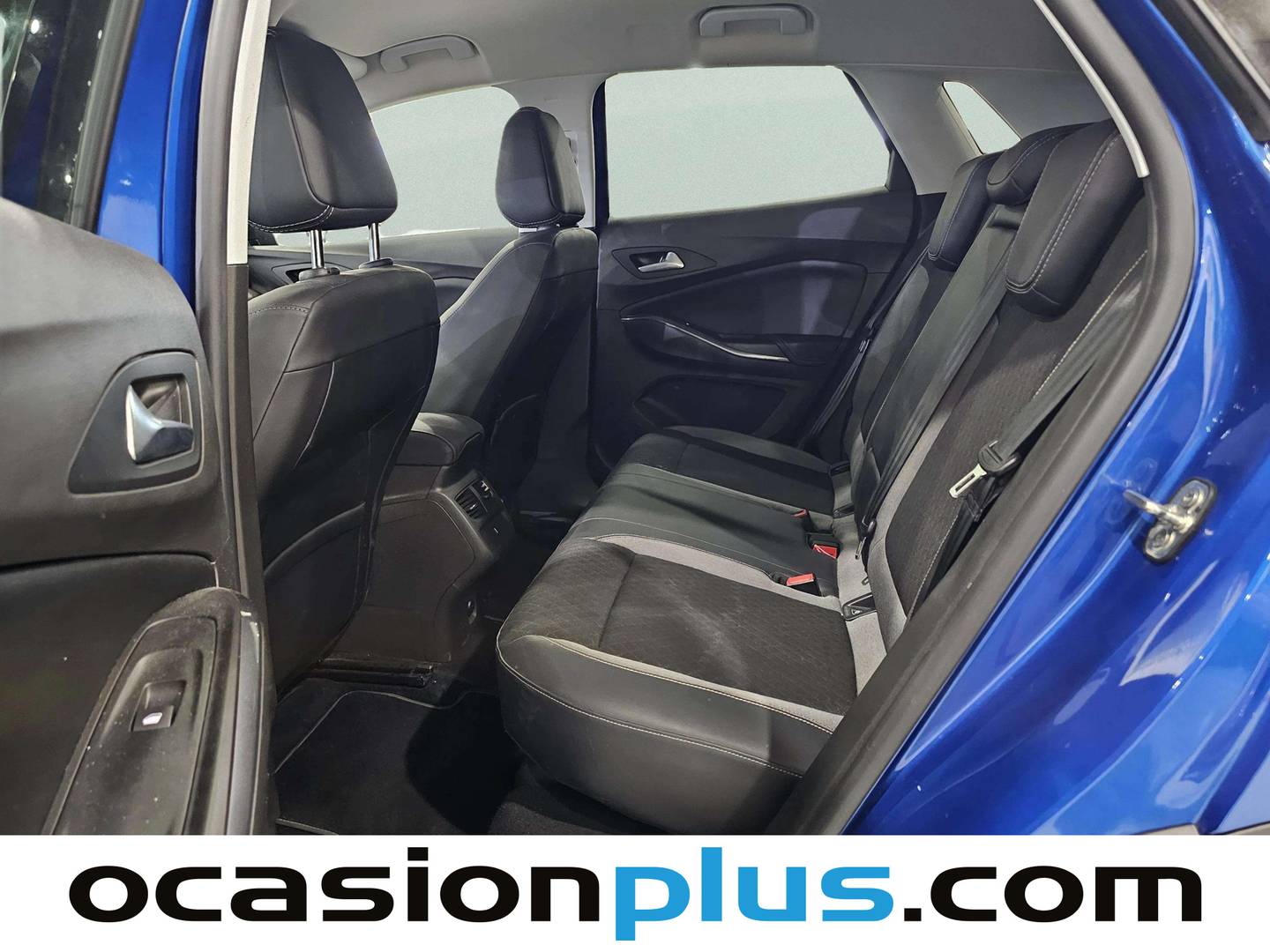 Foto asientos traseros Opel Grandland X Opel Grandland X 1.2 Turbo Ultimate (130 CV)
