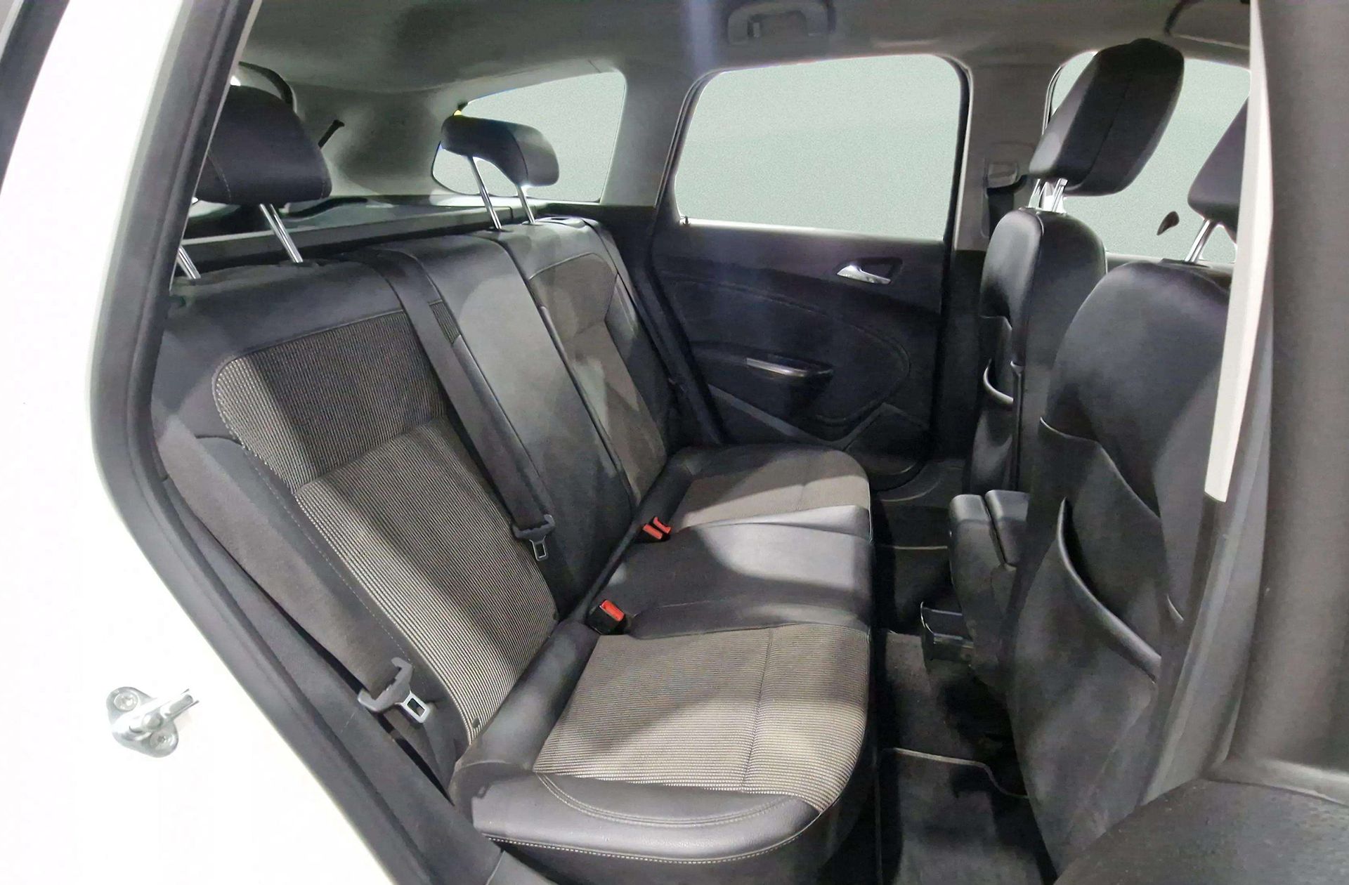 Opel Astra Sports Tourer 1.7 CDTI Excellence - foto 17