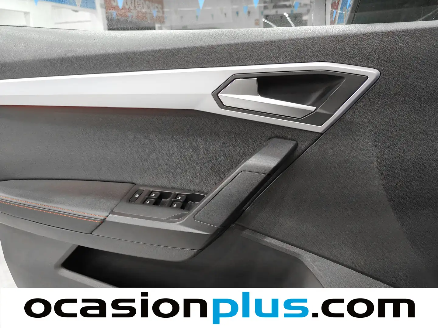 Foto Seat Arona SEAT Arona 1.5 TSI FR XL DSG (150 CV)