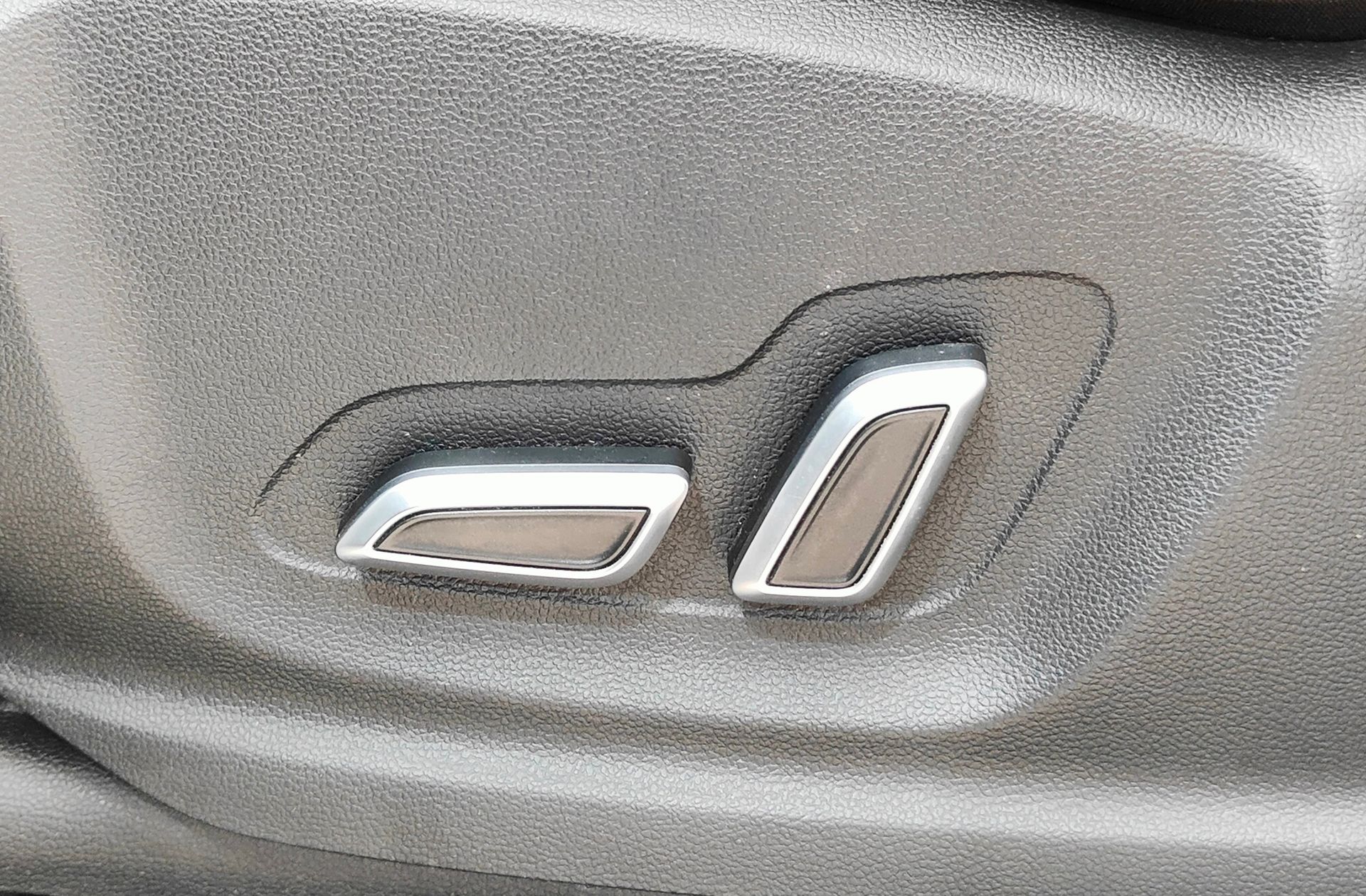 MG EHS 1.5 T-GDi PHEV Luxury - foto 13