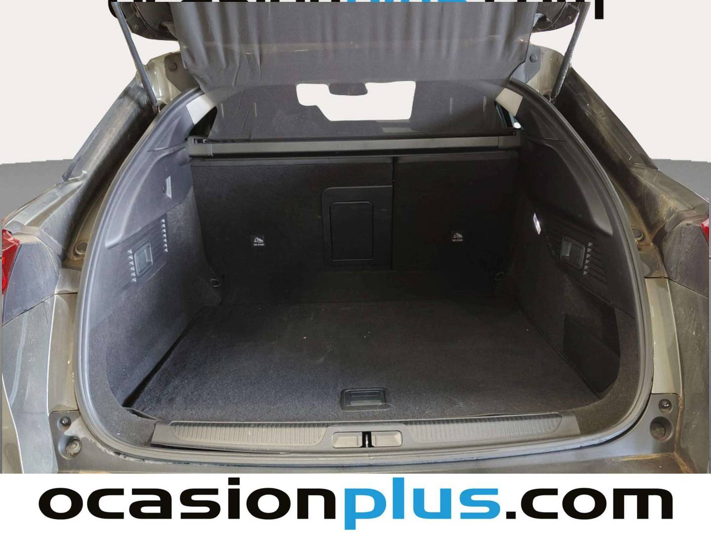 Foto Citroën C5 X Citroen C5 X PureTech 130 S&S Feel Pack EAT8 (130 CV)