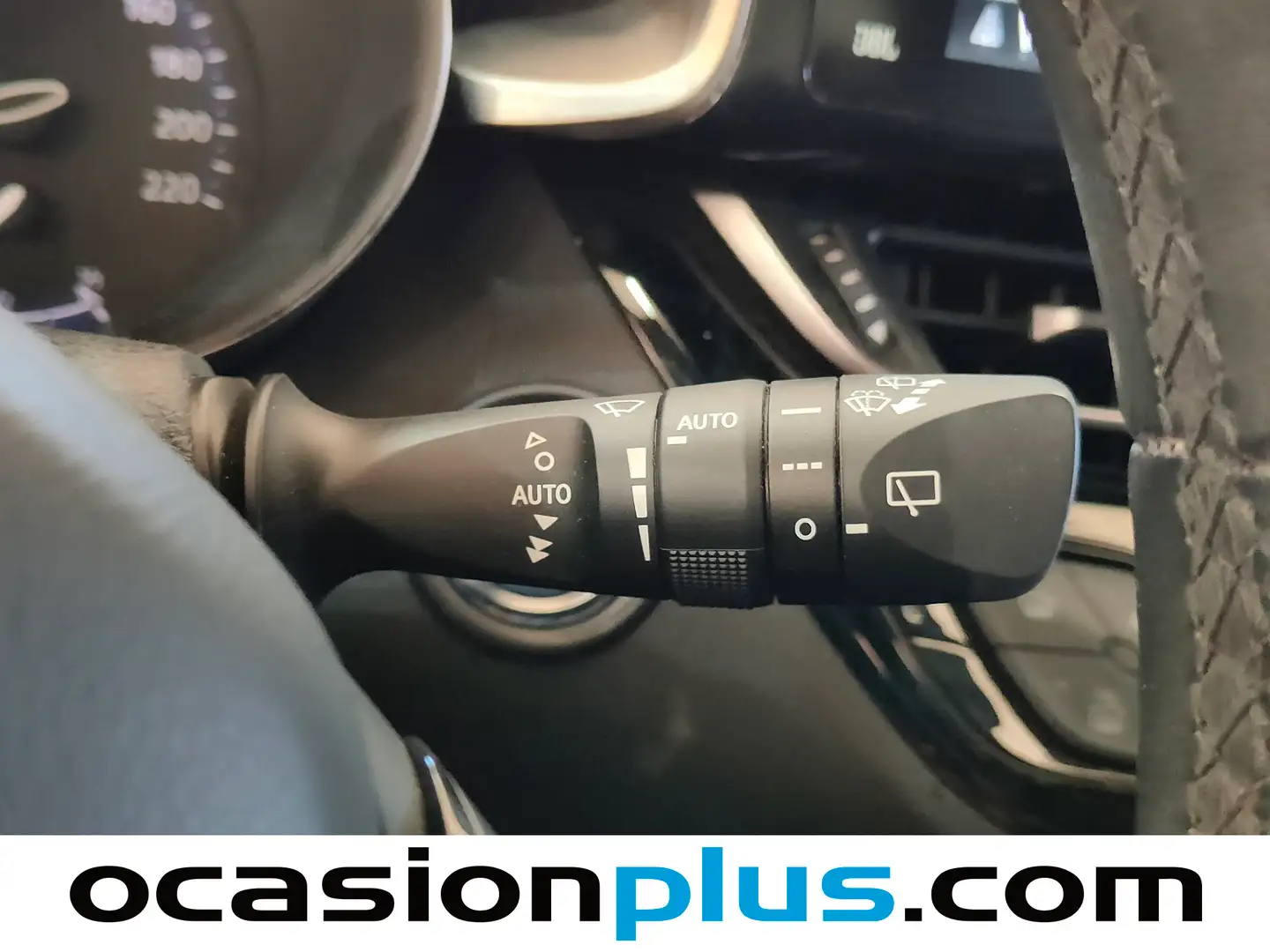 Foto Toyota C-HR Toyota C-HR 1.8 125H Advance (122 CV)