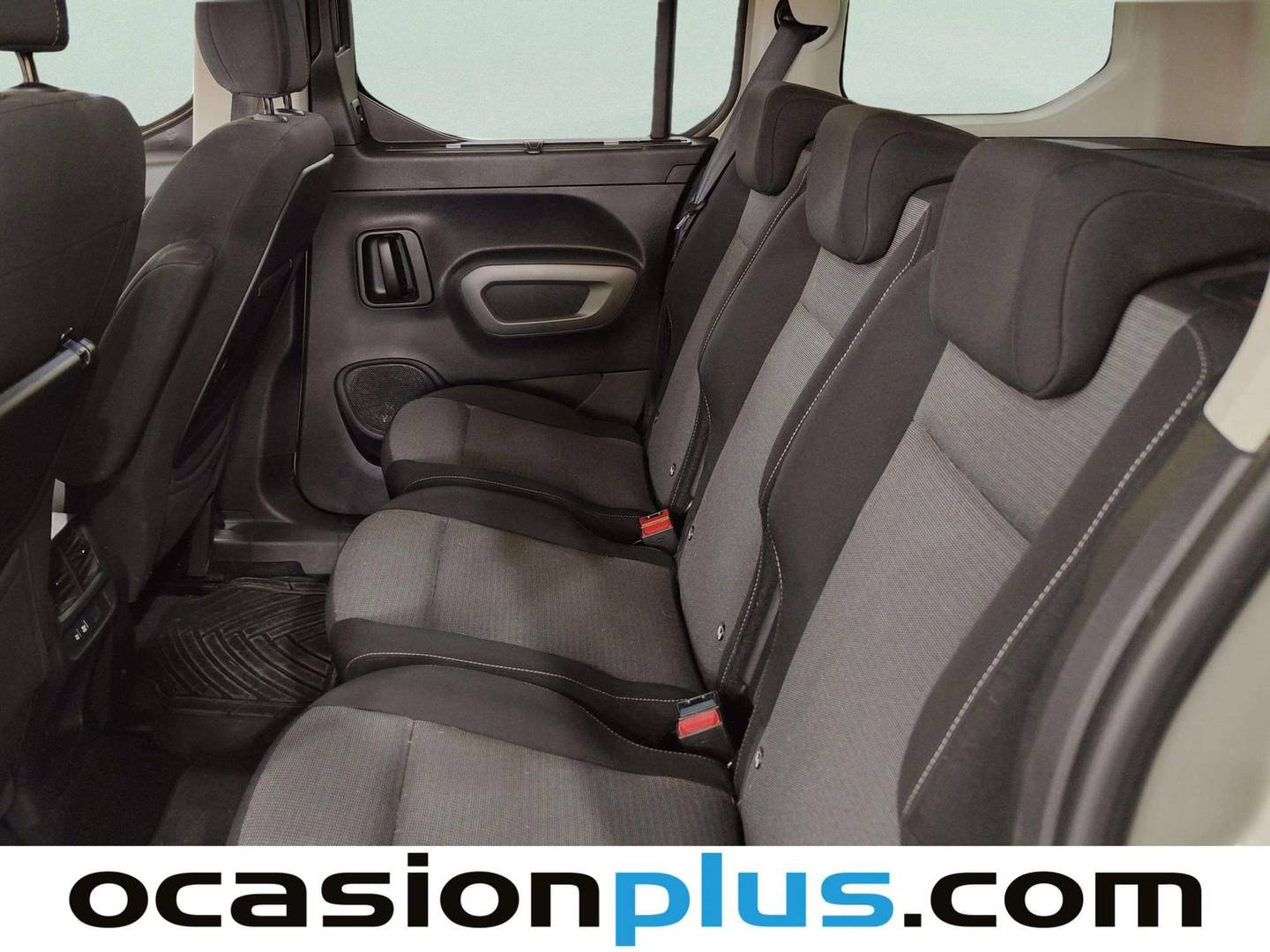 Foto asientos traseros Toyota Proace City Verso Toyota Proace City Verso 1.5D Family Active L1 (131 CV)
