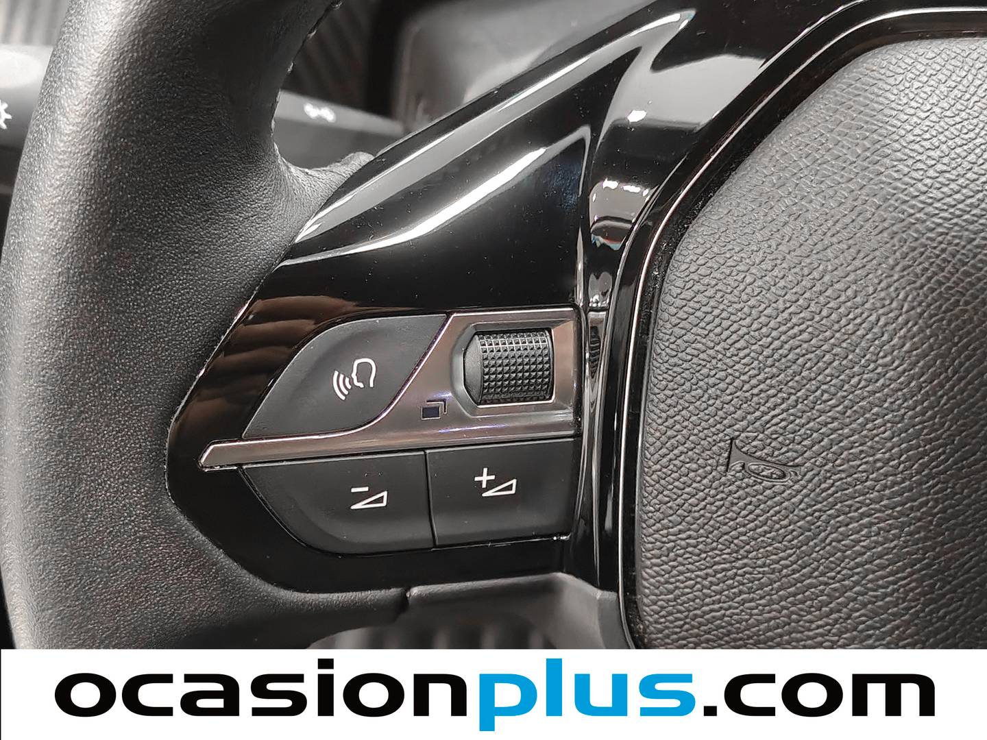 Peugeot 2008 Peugeot 2008 Allure Hybrid eDCS6 107 kW (145 CV) de ocasión