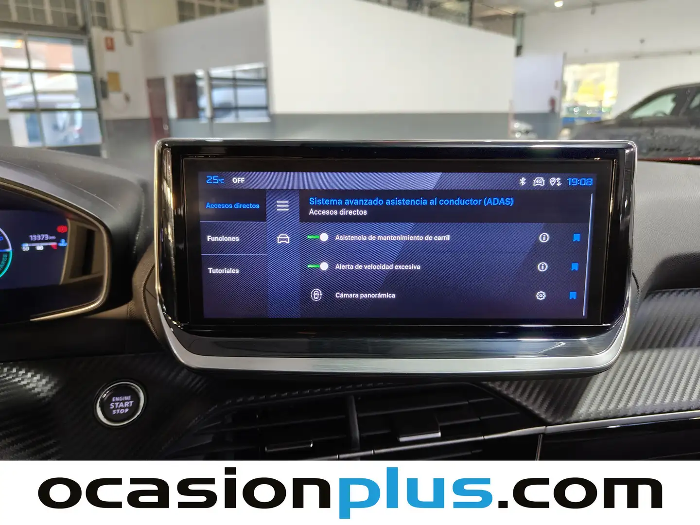 Foto Peugeot 2008 Peugeot 2008 Allure Hybrid eDCS6  (136 CV)