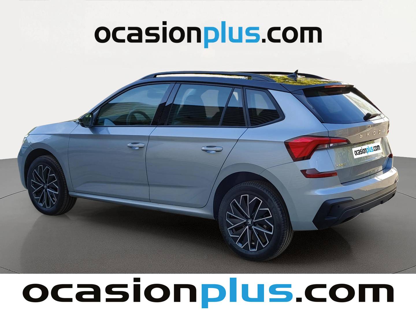 Foto trasera Skoda Kamiq Skoda Kamiq 1.0 TSI Selection DSG (115 CV) izquierda