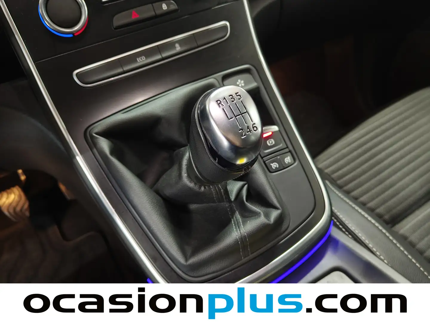 Foto Renault Scénic Renault Scenic Zen TCe (140 CV) GPF