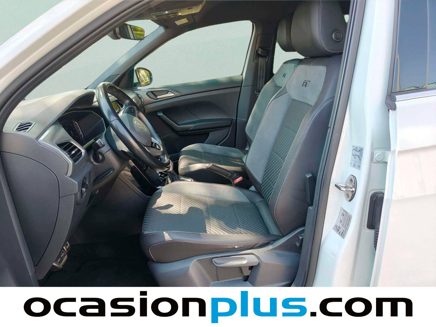 Foto asientos delanteros Volkswagen T-Cross Volkswagen T-Cross Sport 1.5 TSI (150 CV) DSG Pack R-Line