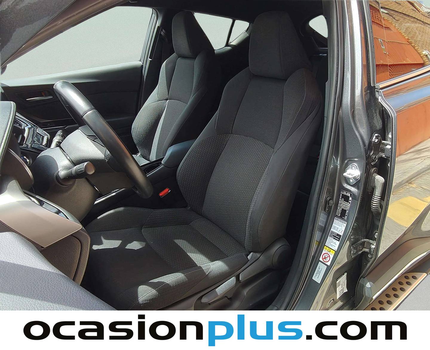 Foto asientos delanteros Toyota C-HR Toyota C-HR 1.8 125H Advance Pack Plus (122 CV)