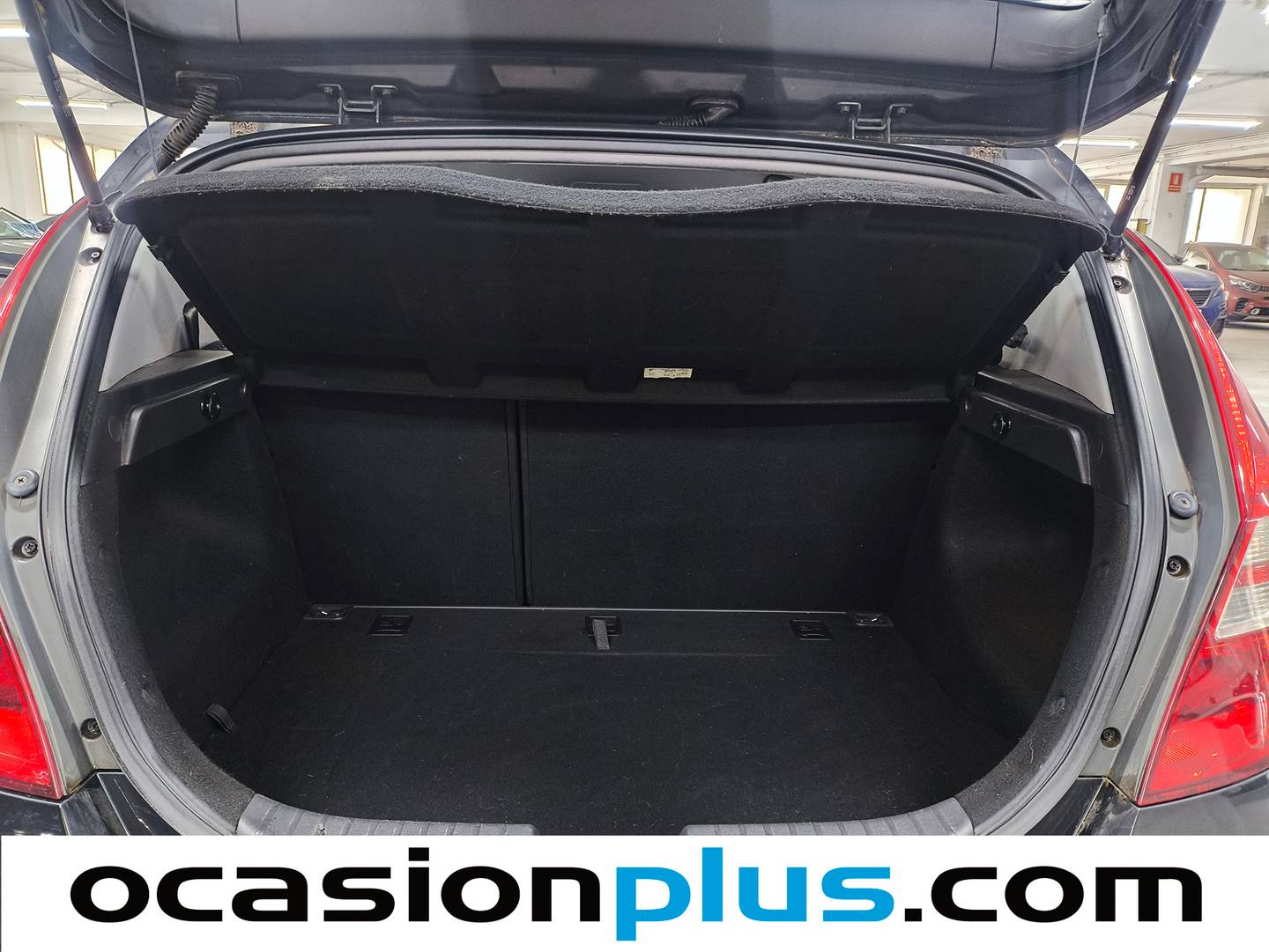 Fotos maletero Hyundai i30 Hyundai i30 1.4 CVVT Classic GL (109 CV)