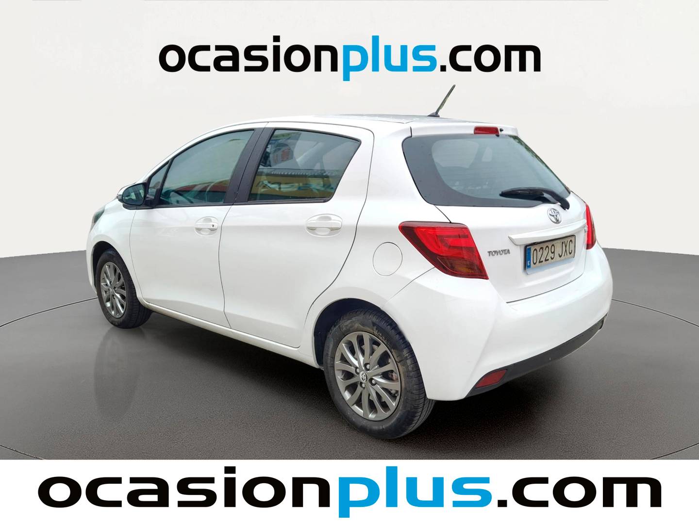 Foto trasera Toyota Yaris Toyota Yaris 1.3 Feel (99 CV) izquierda