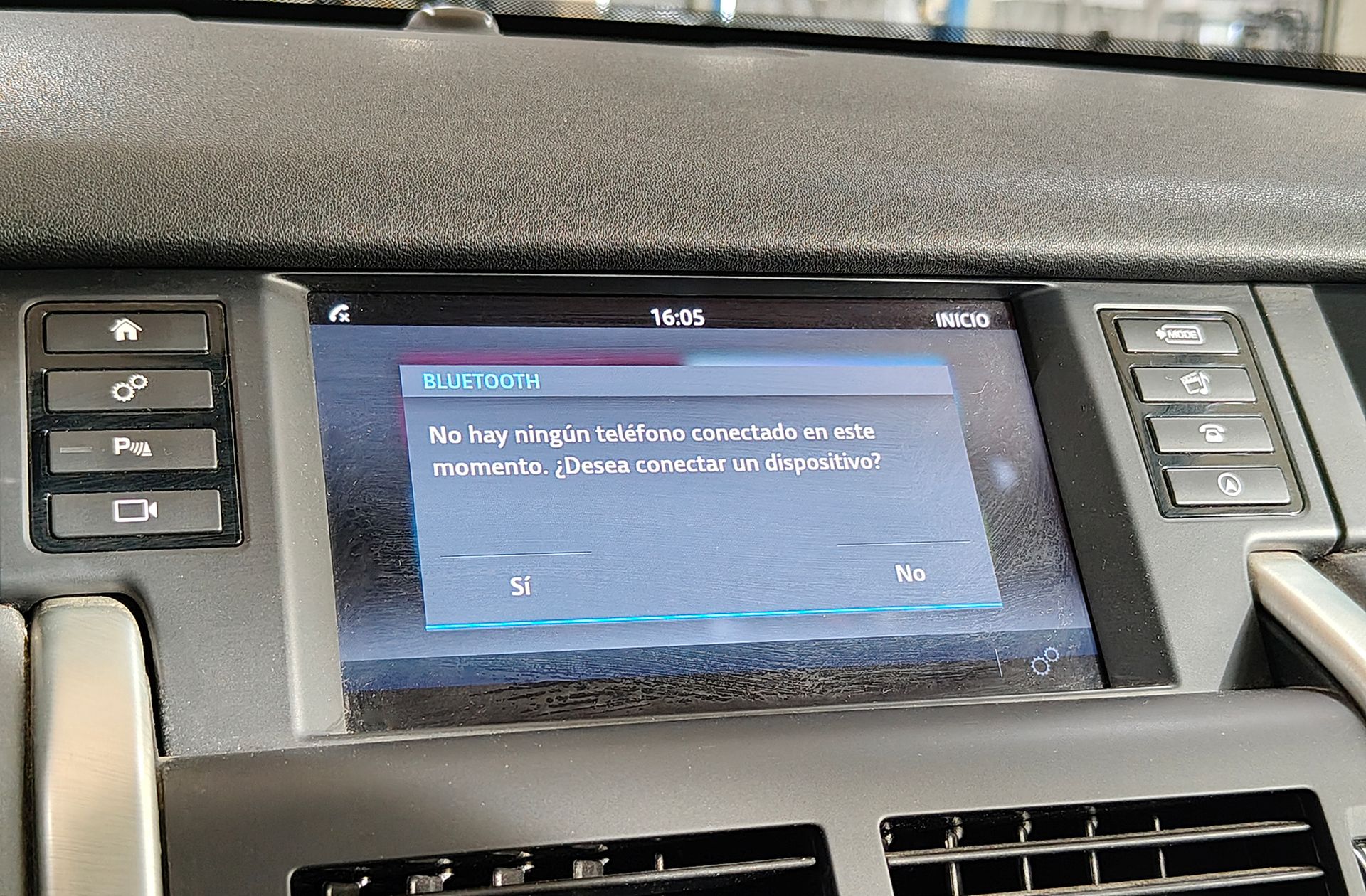 Land Rover Discovery Sport 2.0L TD4 HSE 4x4 - foto 33