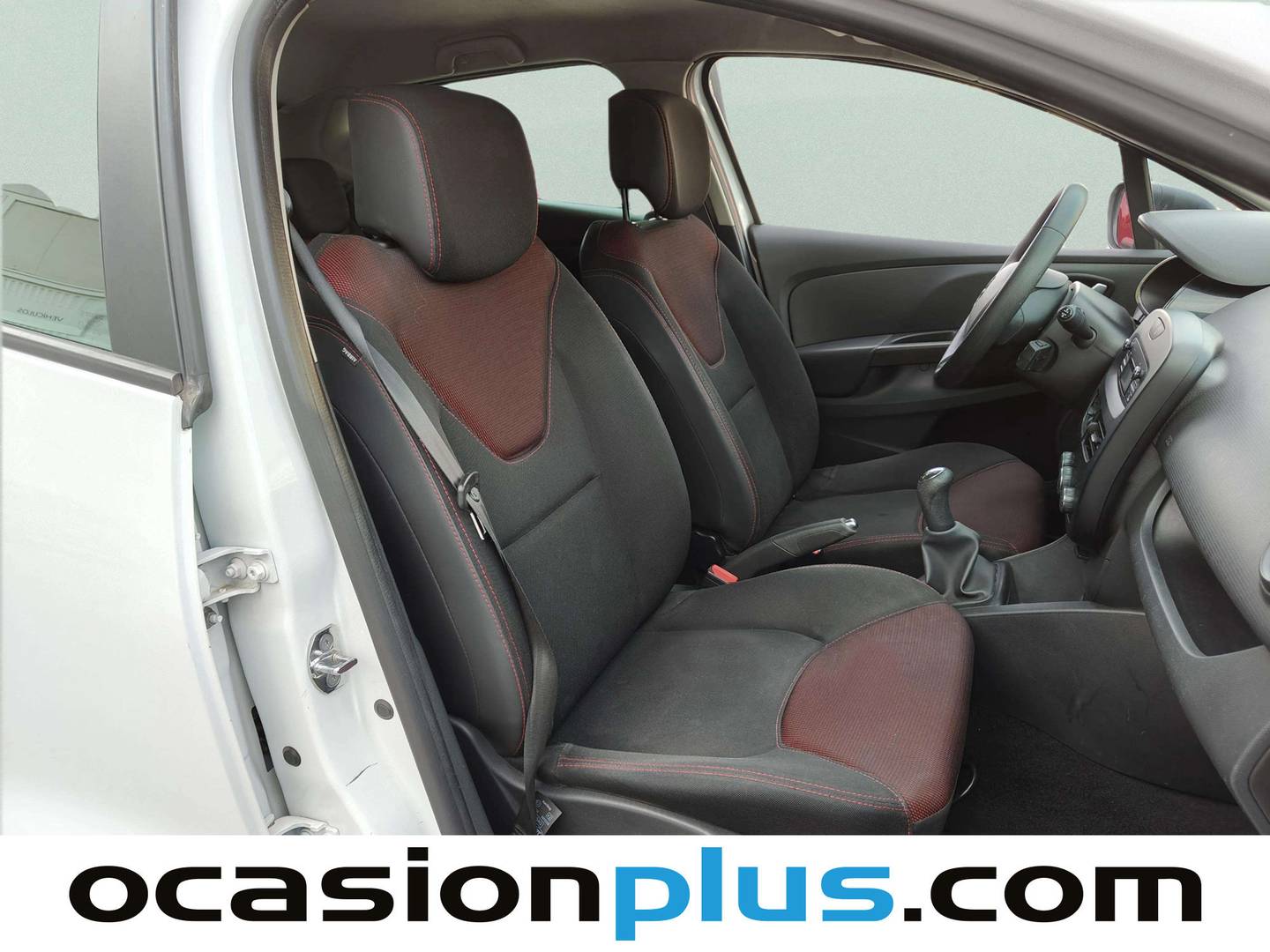 Renault Clio Renault Clio 1.2 16v Authentique (75 CV) km 0