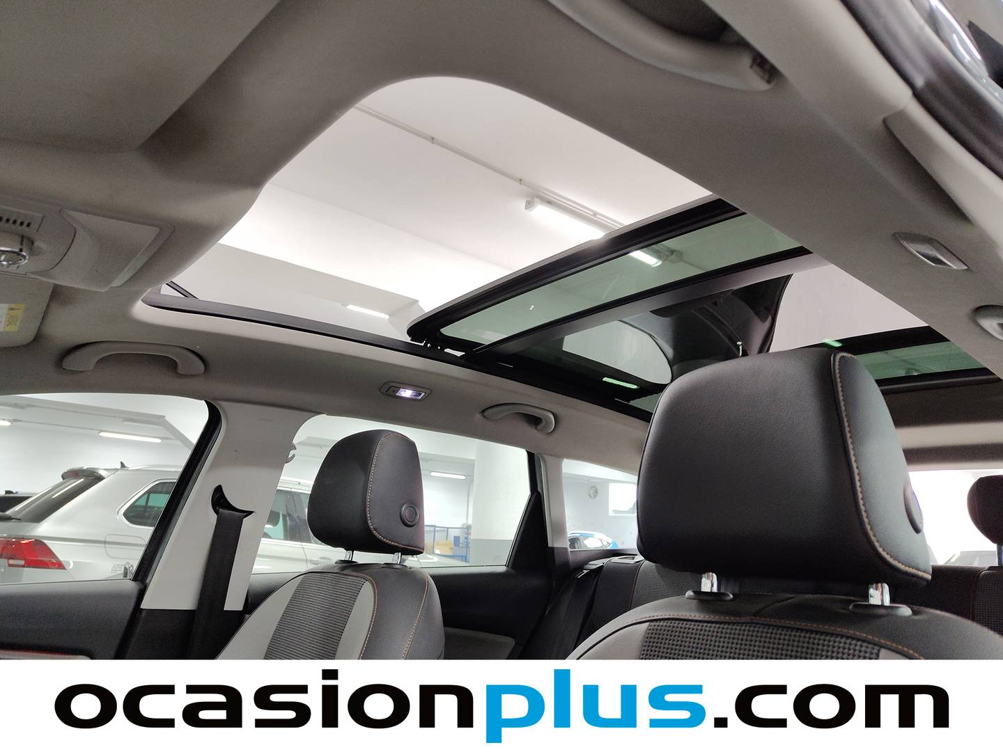 Extras y acabados del Seat León Seat Leon Xperience 2.0 TDI S&S X-perience Plus 4Drive DSG6 (184 CV)