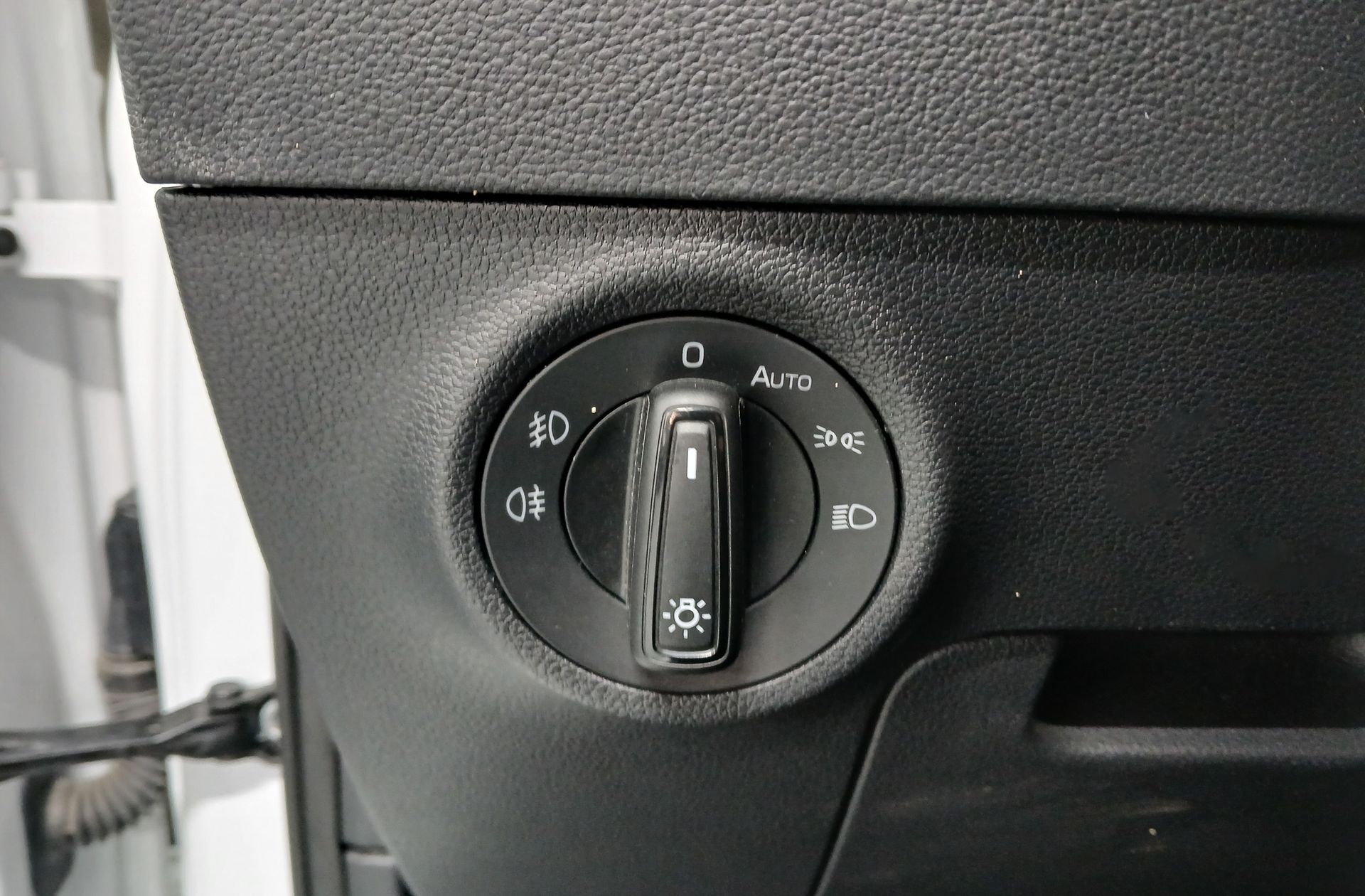 Škoda Karoq 2.0 TDI Selection - foto 22