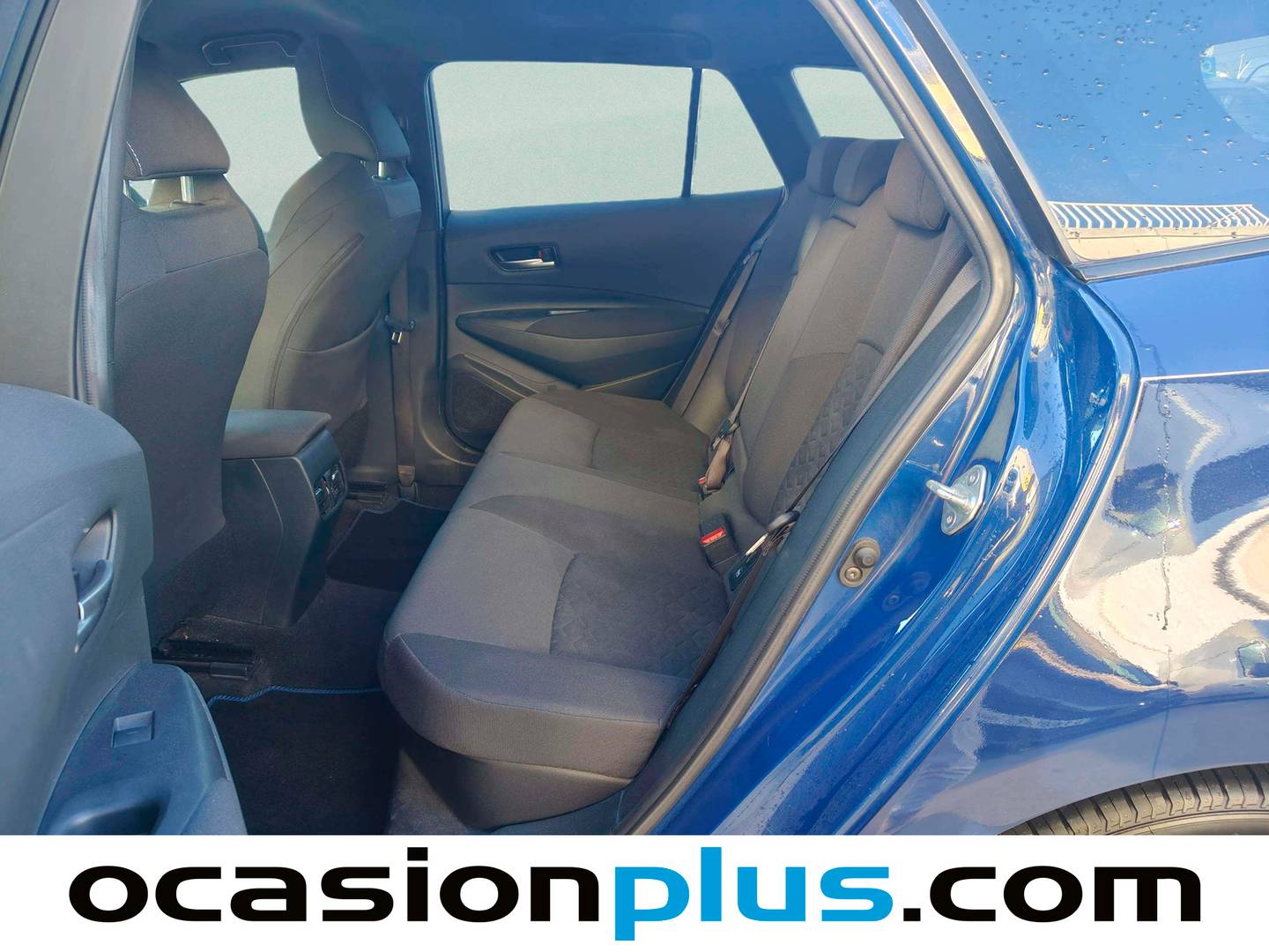 Foto asientos traseros Toyota Corolla Toyota Corolla Touring Sports 125H Active Tech E-CVT (122 CV)