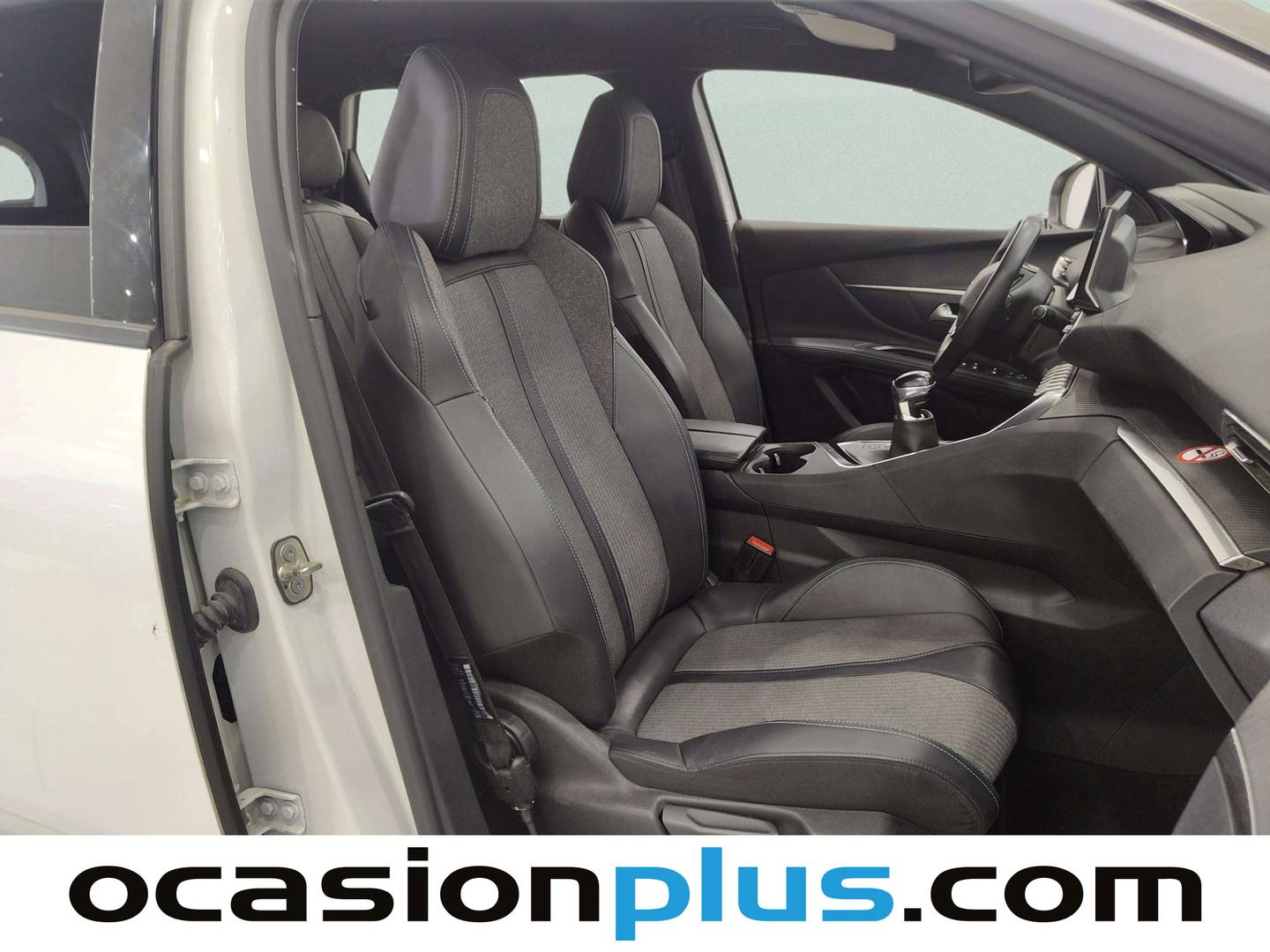 Peugeot 5008 Peugeot 5008 PureTech 130 S&S Allure Pack (130 CV) 7 Plazas km 0