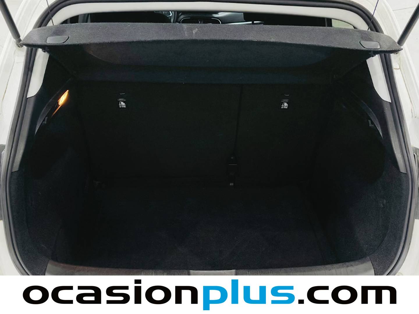 Fotos maletero Fiat Tipo Fiat Tipo 1.5 Hybrid Cross DCT (130 CV)